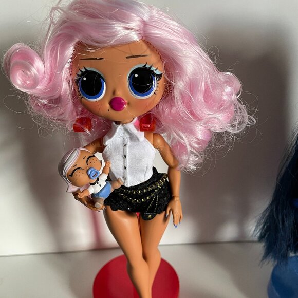 OMG Uptown Girl Family Downtown BB Family LOL with Pets and Babies - 14 dolls - Picture 5 of 14